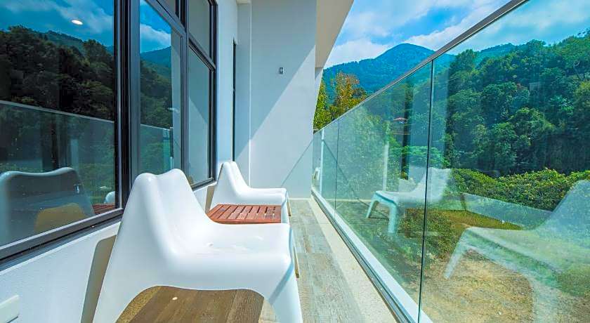 Hu Shan Hot Spring Hotel