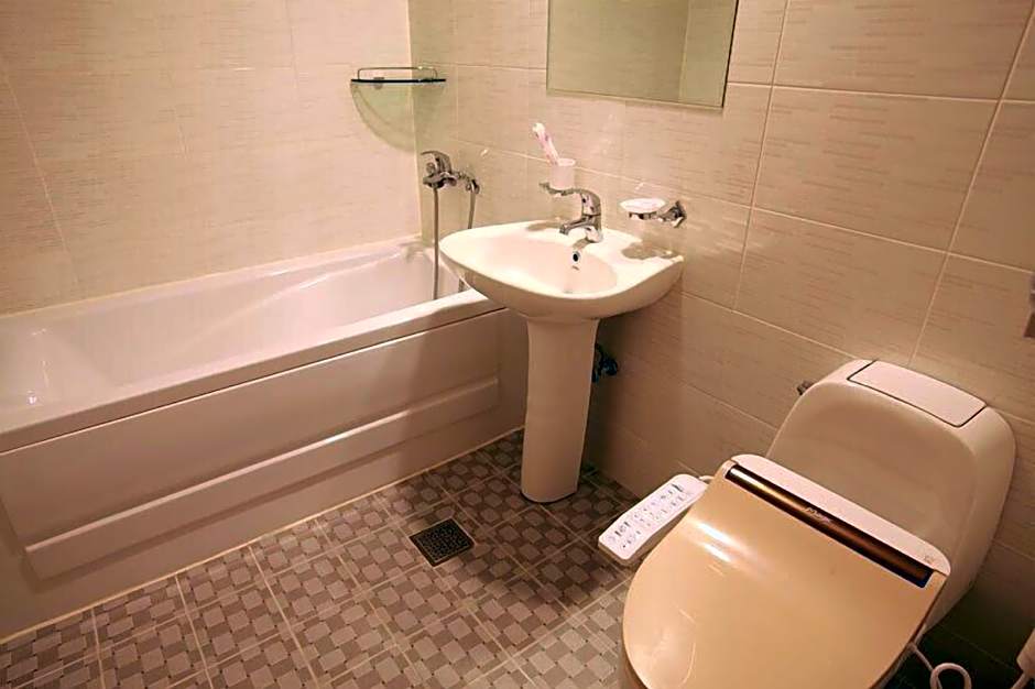 Goodstay Lanuit Hotel