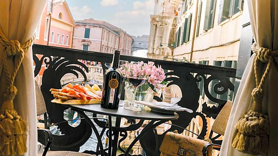 Hotel Al Ponte Dei Sospiri