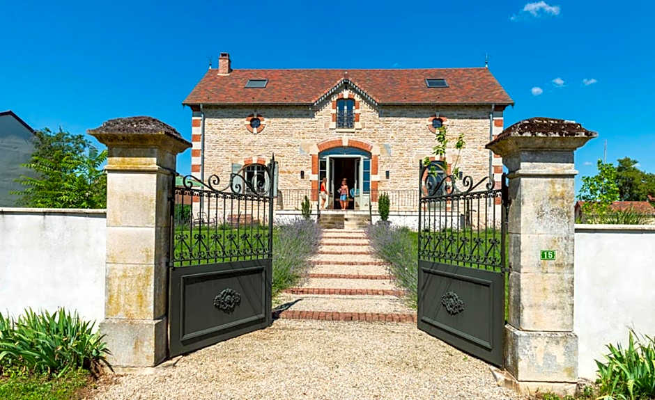 Chai du Chateau de Morteuil