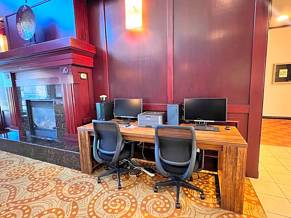 Ramada by Wyndham Tukwila Southcenter