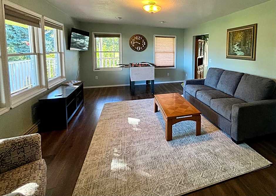 Fox Hollow Inn