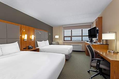 2 Queen Beds Deluxe Room Non-Smoking