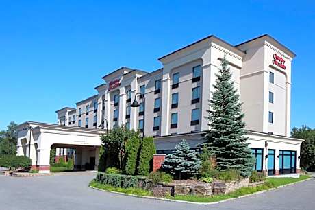 Hampton Inn By Hilton & Suites Laval Quebec Canada