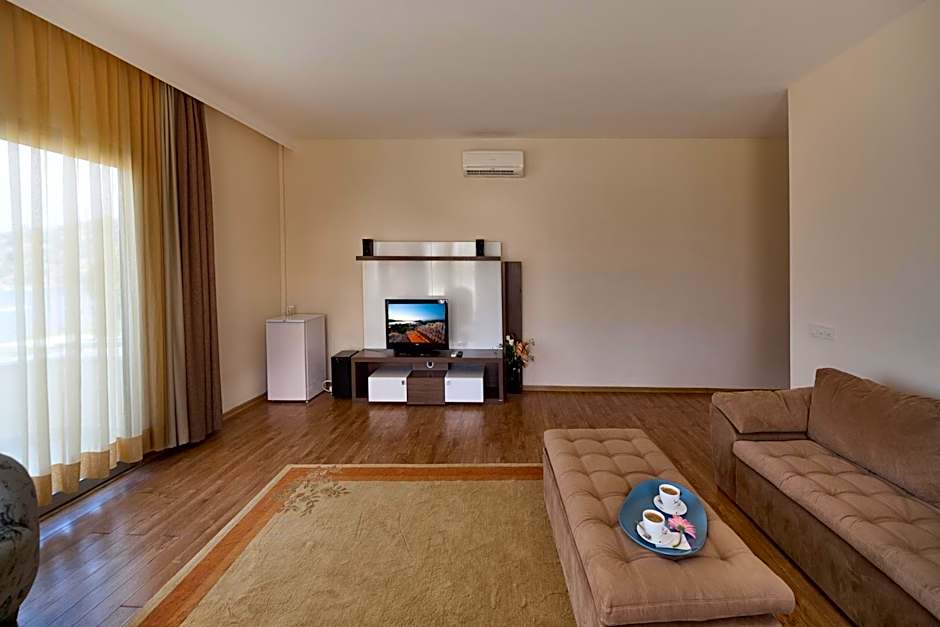 Golden Age Hotel Yalıkavak Bodrum