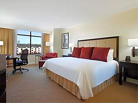 Executive King Bed
