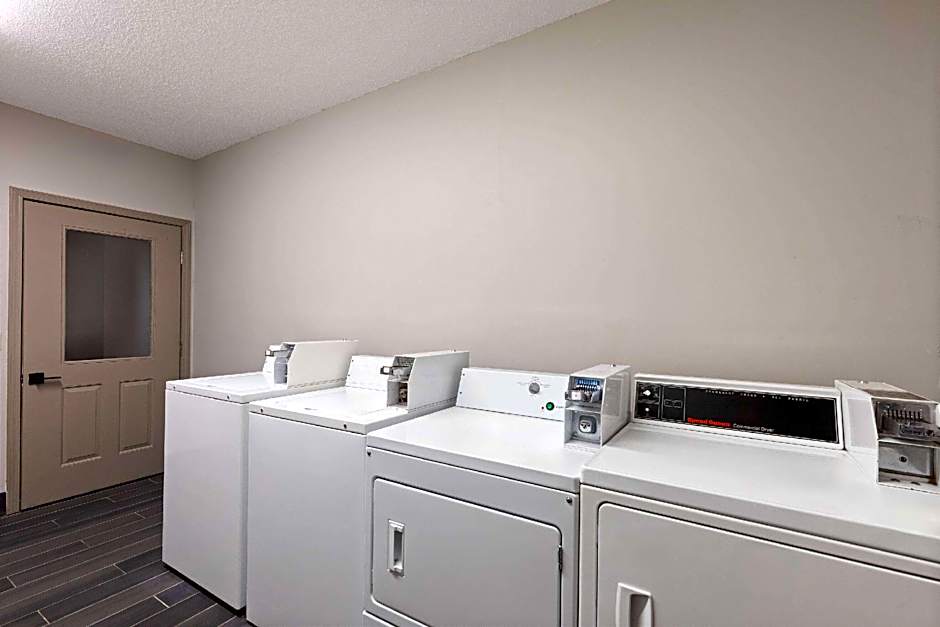 Ramada by Wyndham Studio Suites Dothan
