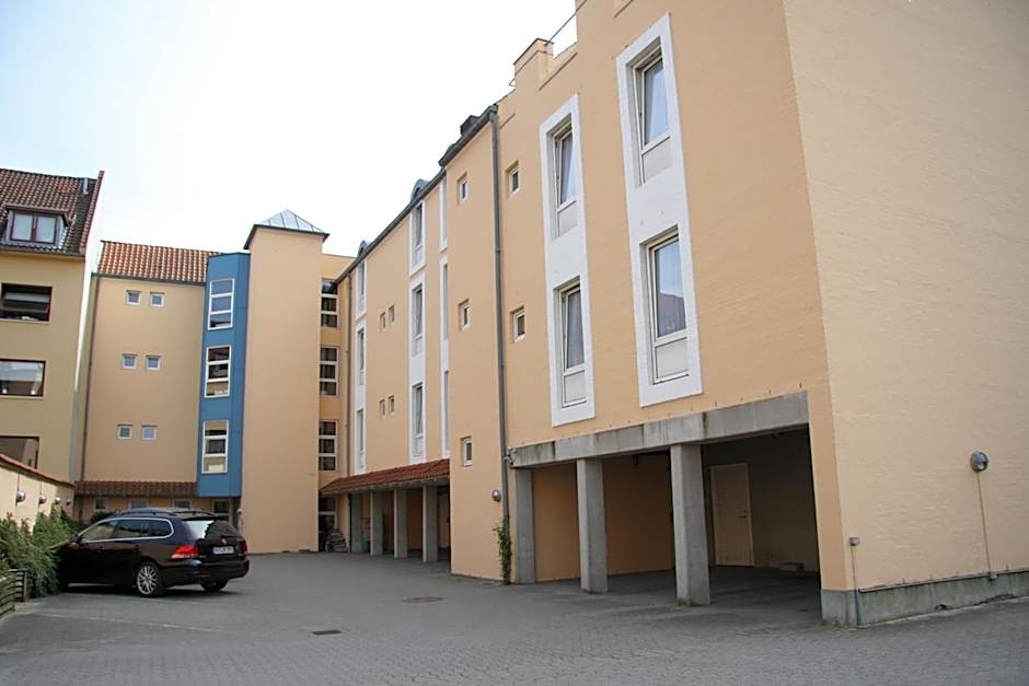 City Hotel Apartments