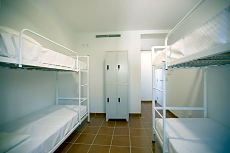Bed in 4-bed male dorm with bathroom