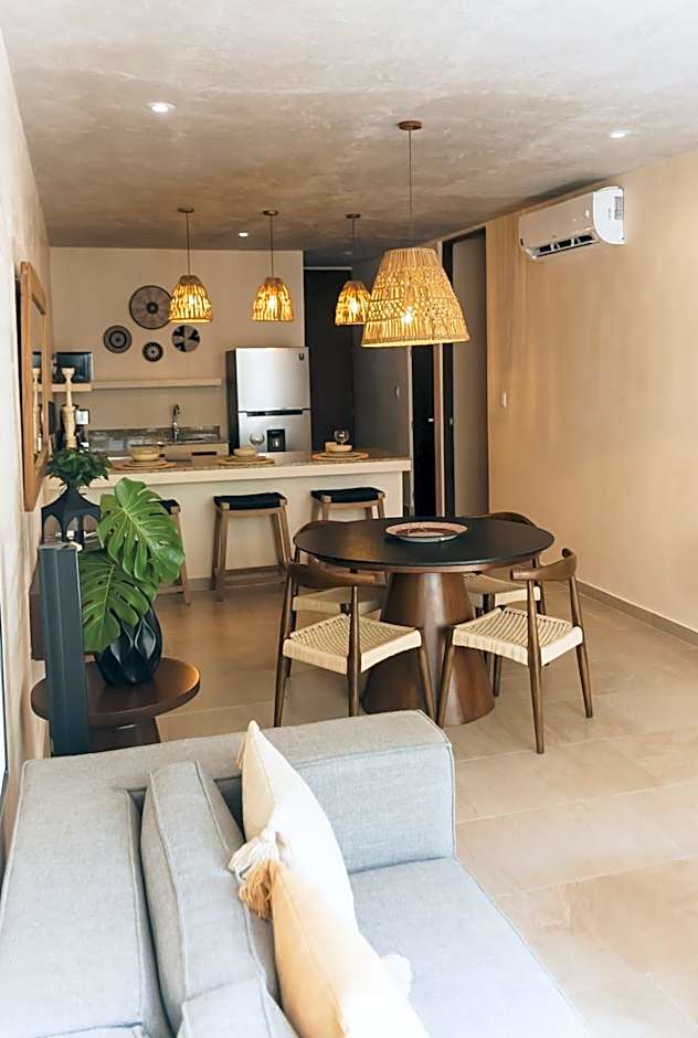 2 Bed Bath for 5 A 102