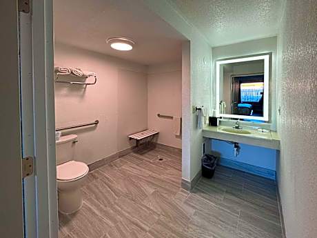 Quadruple Room - Disability Access - Non-Smoking