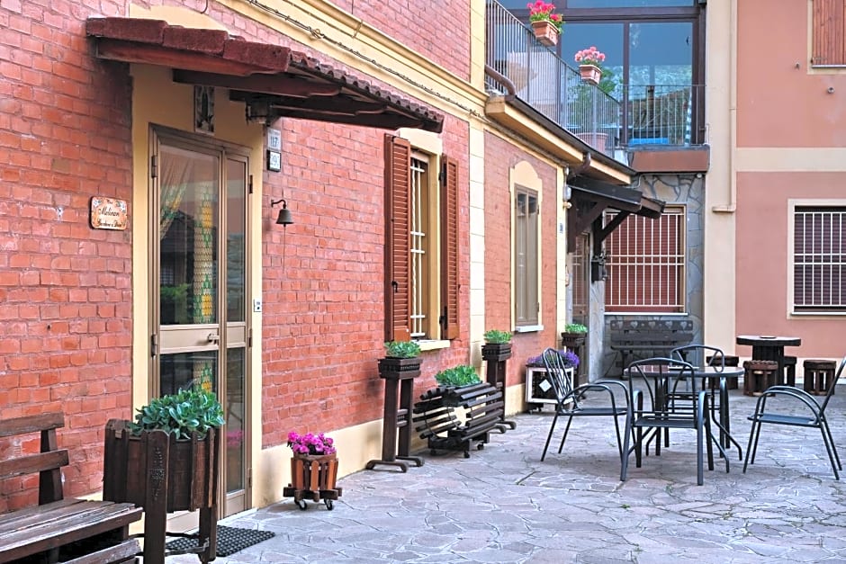 B&B "Il Cantastorie" Casa Molinari-Boldrini - Room & breakfast
