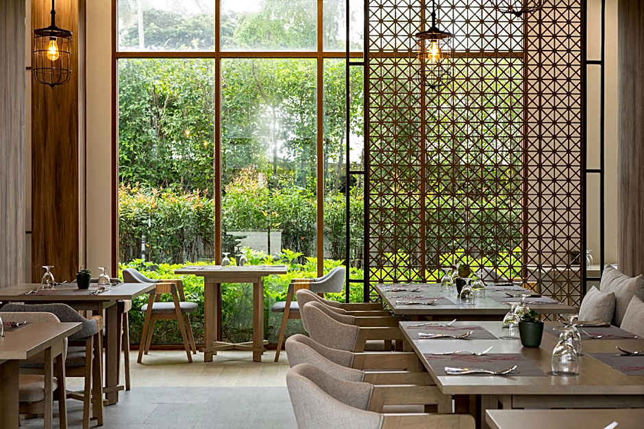 Bella Nara Phuket Naiyang Beach