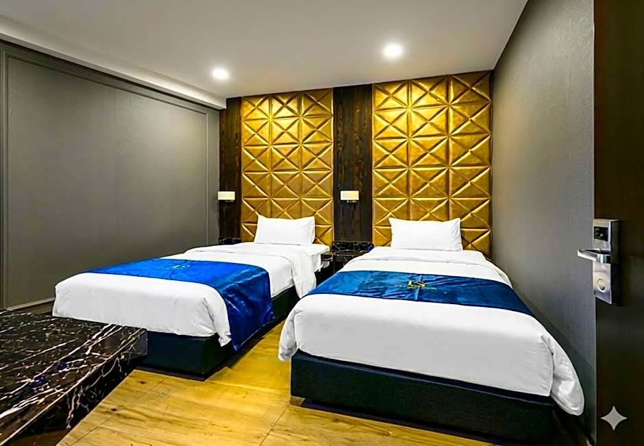 U3 HOTEL