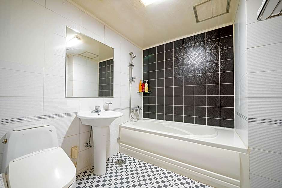 Suwon Yeonghwadong Herb Motel