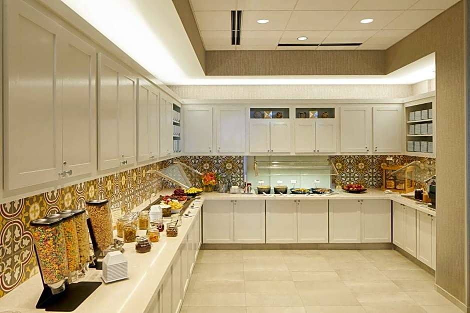 Hyatt Place Las Vegas at Silverton Village