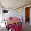 Aaryn Court Motel
