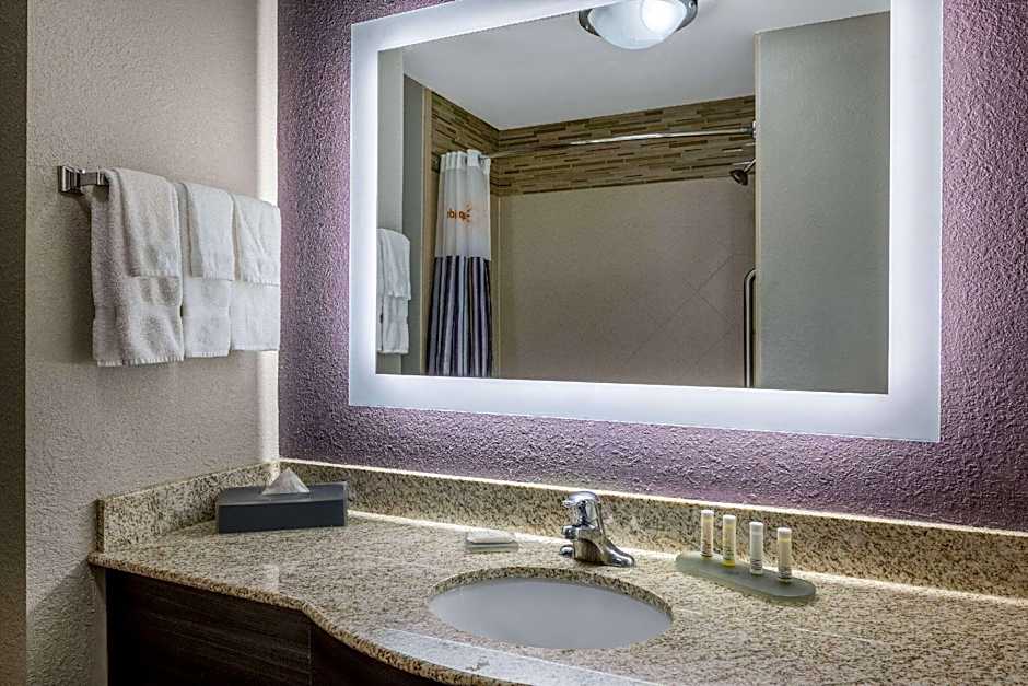 La Quinta Inn & Suites by Wyndham Covington