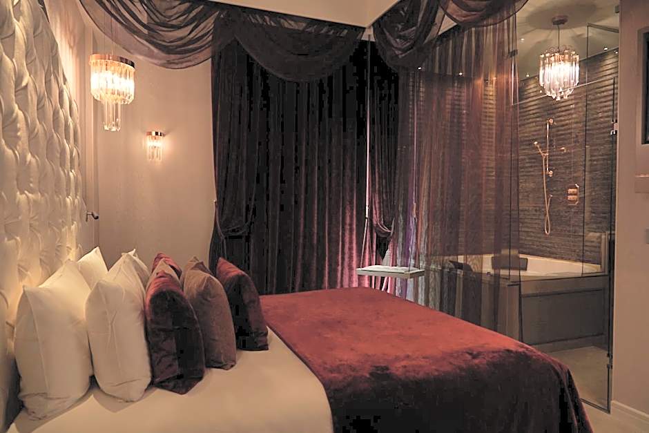 Paris j'Adore Hotel & Spa