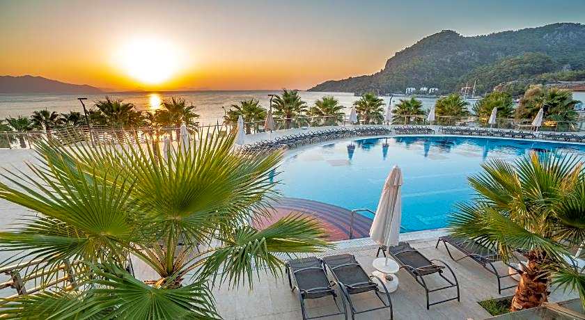 Turunc Premium Hotel