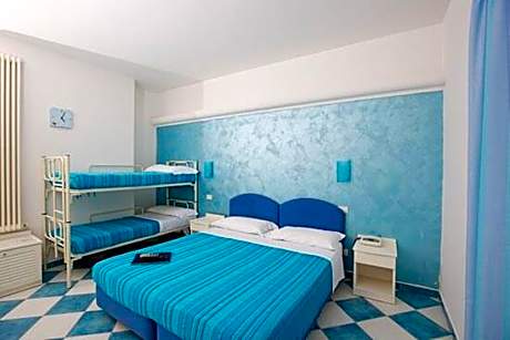 Comfort Quadruple Room
