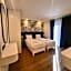 Carlton Hotel