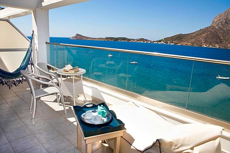 MasouriBlu Boutique Hotel