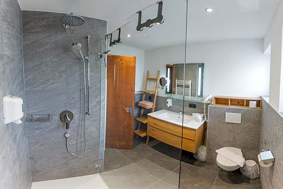 Appartement- und Wellnesshotel Charlotte - 3 Sterne Superior