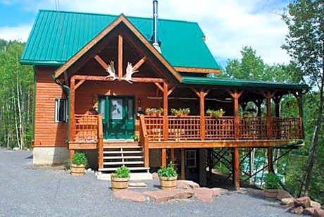 Auberge de la Rivière Matapédia - Matapédia River Lodge