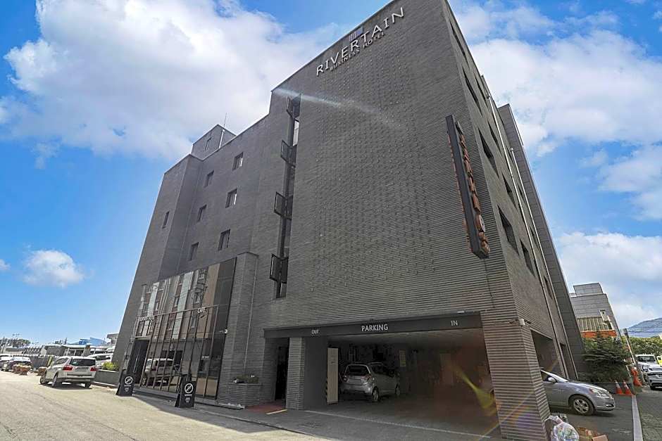 Rivertain Hotel Gyeongju