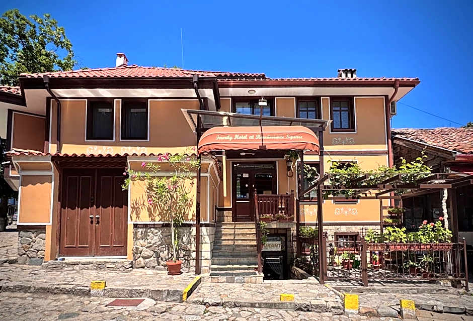 Family Hotel at Renaissance Square