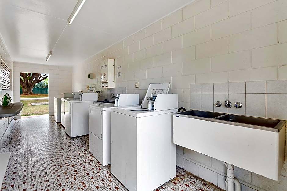 First City Caravilla