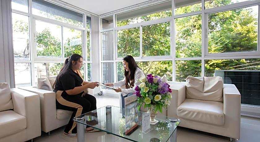 Ascella Sukhumvit 38 