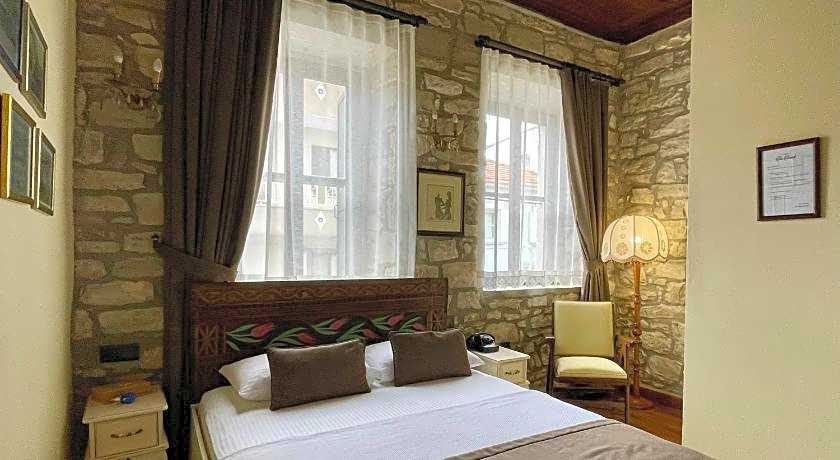 Urla Taş Konak Otel