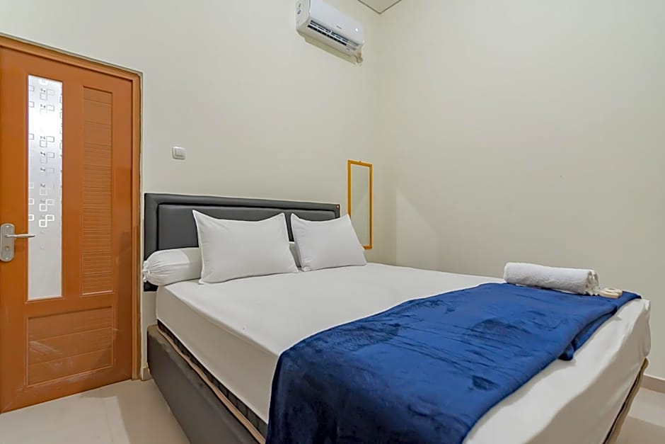 The Lima Guest House Syariah By RedDoorz – Cirebon, OH