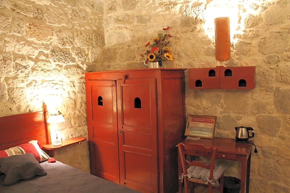 Chambre d'Hôtes La Tour de Brazalem