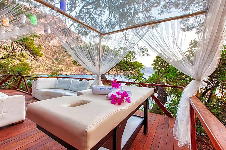 La Boheme Kabak Adults Only