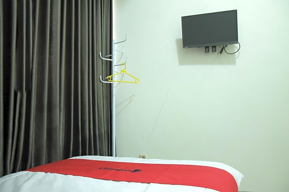 RedDoorz near GOR Satria Purwokerto