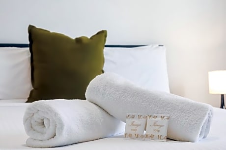 Queen Room with Shared Bathroom