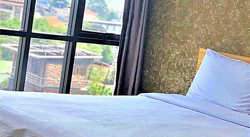 IZEN Budget Hotel & Residences (Plus)