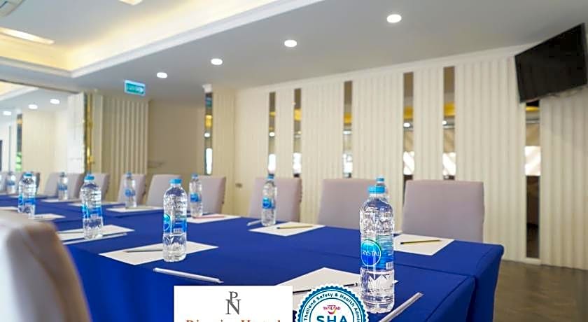 Picnic Hotel Bangkok