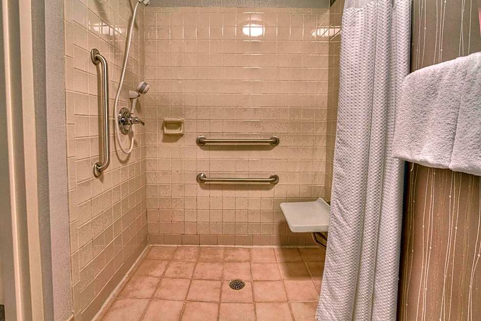 Courtyard by Marriott Burlington