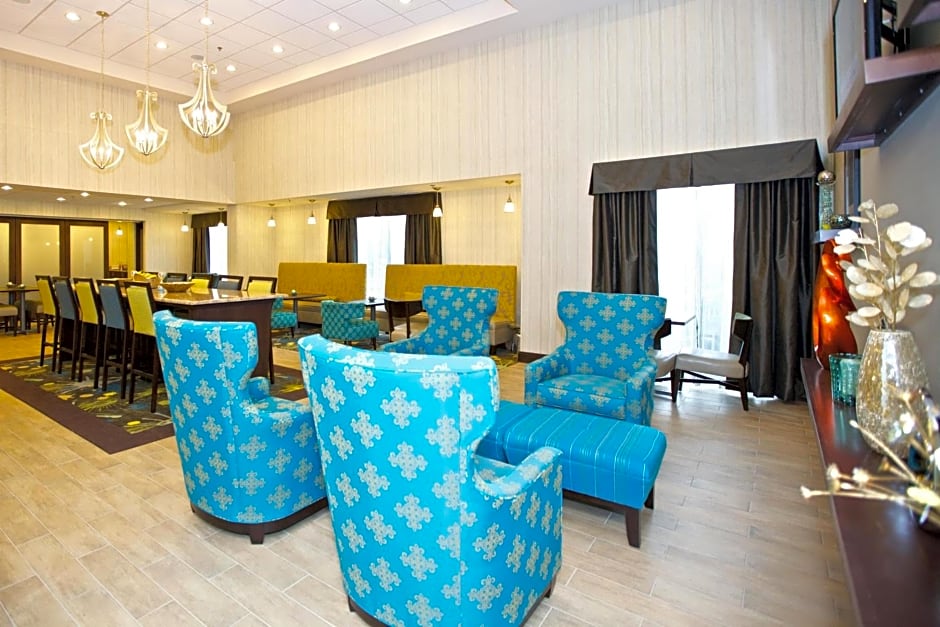 Hampton Inn and Suites Adairsville/Calhoun Area
