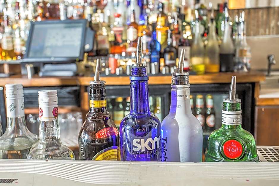 The Duke of Edinburgh Hotel & Bar