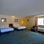 Love Hotels Tomahawk by OYO at Lake Mohawksin WI