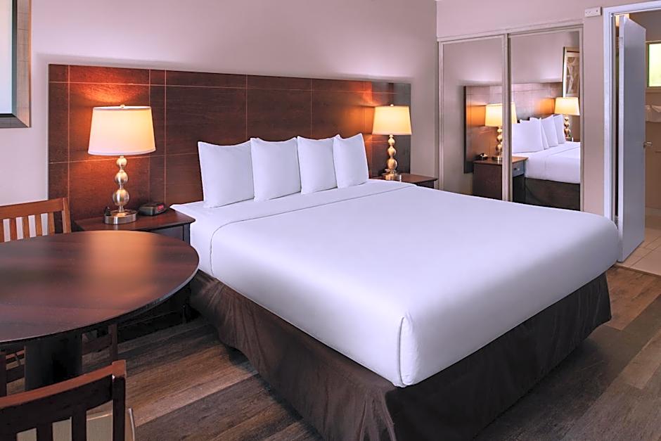 Scottish Fairway Inn