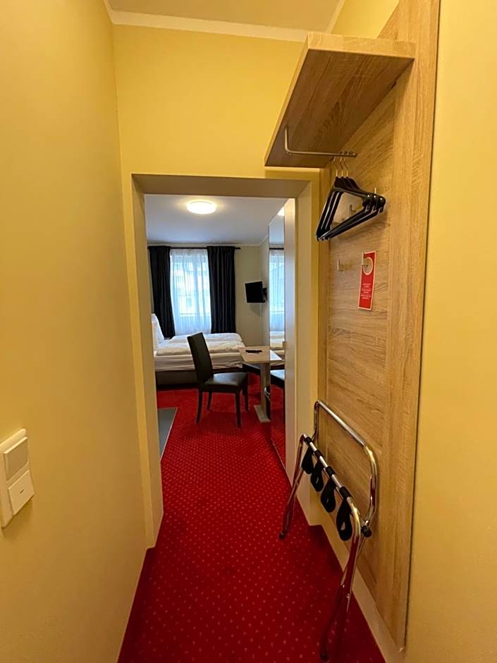 Palm Premium Hotel & Apartments