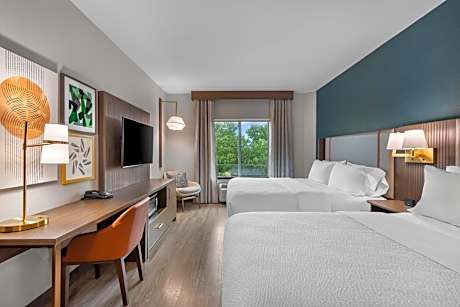 Standard Queen Room with Two Queen Beds