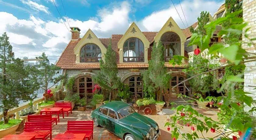Saphir Dalat Hotel