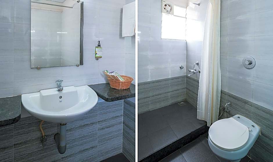 Treebo Pappilon Palace, PVS Circle